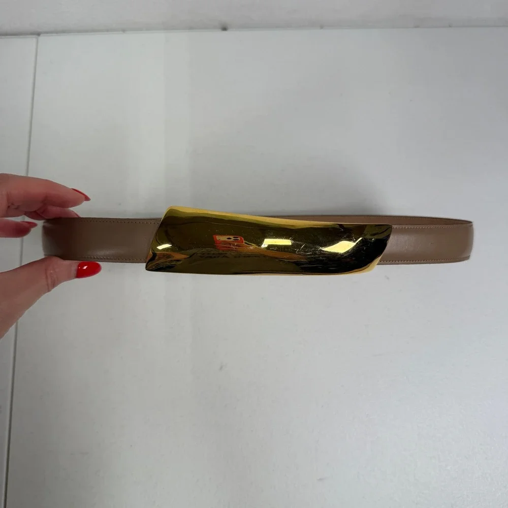 Calderon brand size